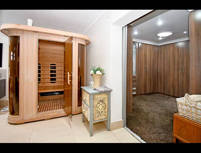 3 BEDROOM HOUSE FOR SALE IN KENSINGTON